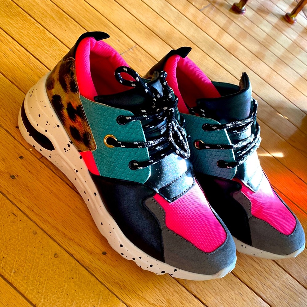 Fashion Wedge Sneakers - Sz. 10